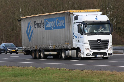 Ewals Cargo Care Mega Trucking GJ 41 BAC
